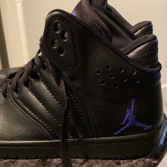 Jordan 1 flight Space Jam - Picture 1 of 9